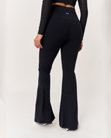 Hourglass Hem-Slit Flared legging