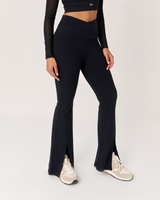 Hourglass Hem-Slit Flared legging